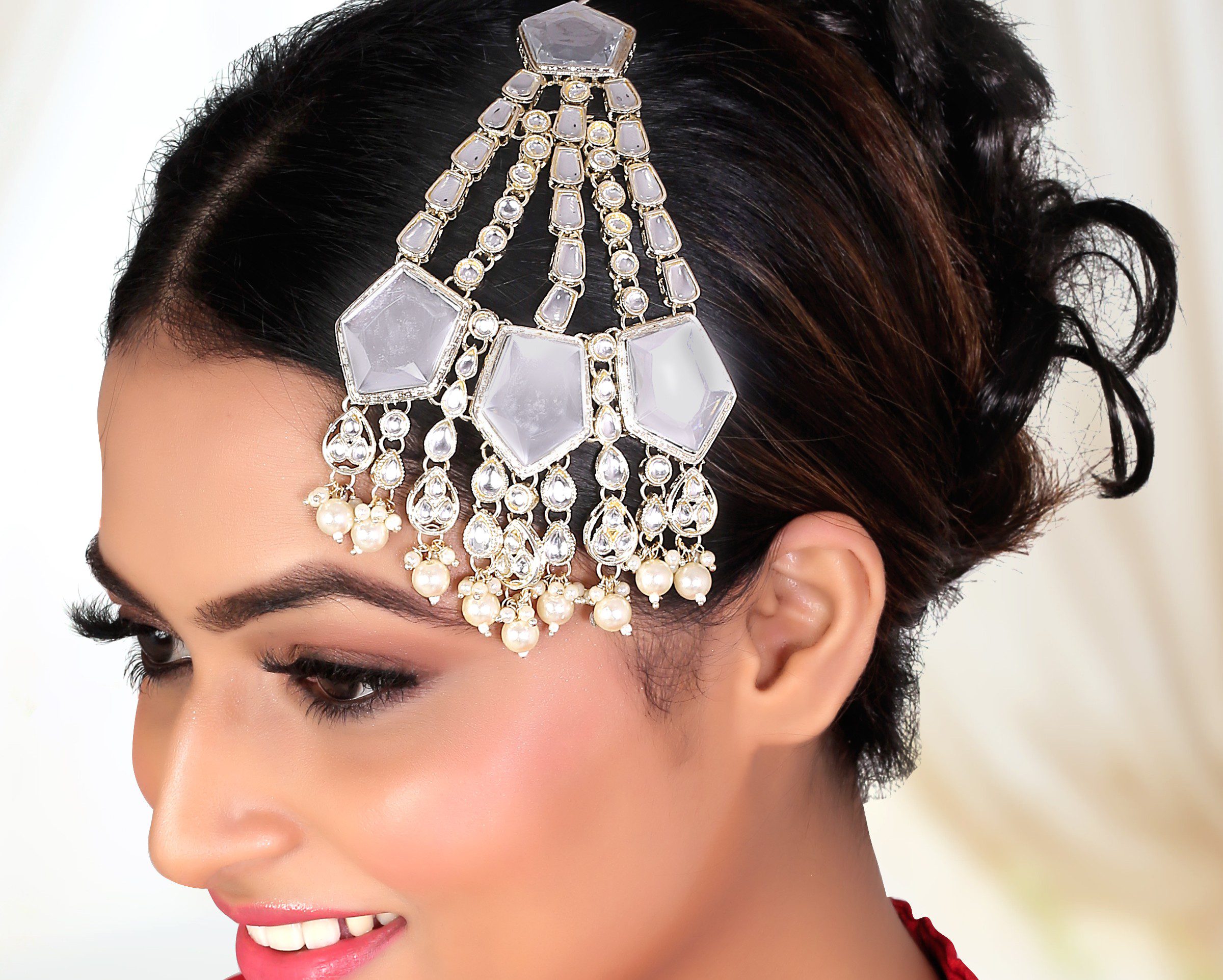 Pearl Kundan Bridal Side Mang Tikka - Image 2